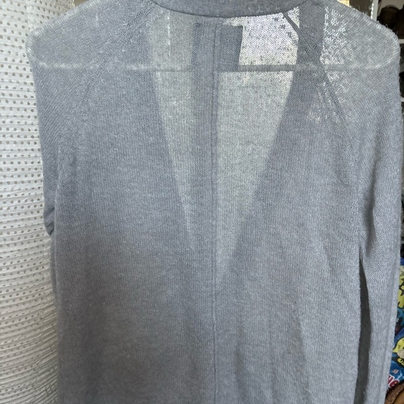 american eagle outfitters Blouse XL Women’s V-neck Gray Cardigan Buttons/pockets - Picture 2 of 13